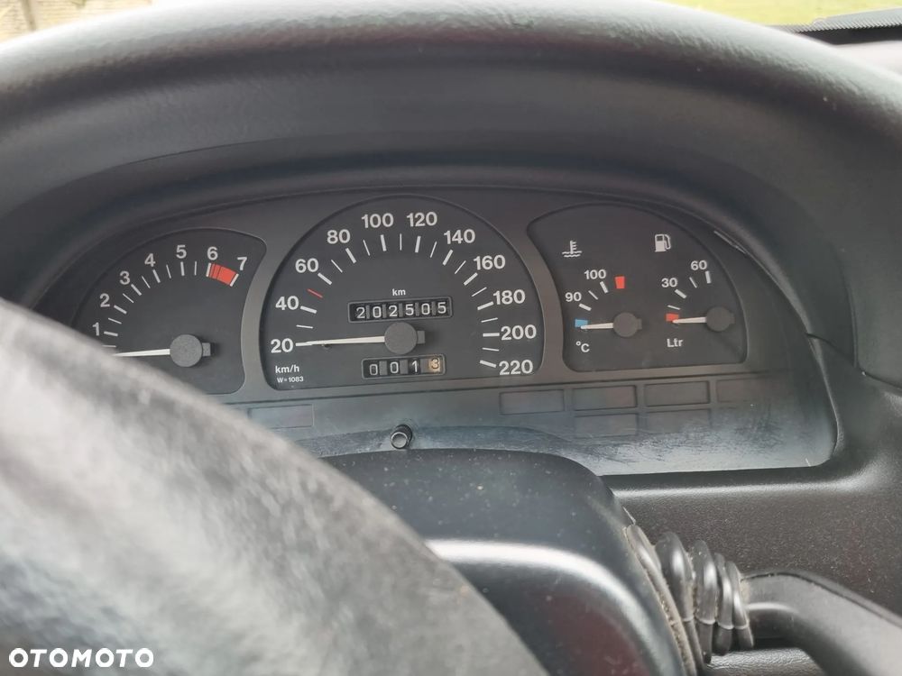 Opel Vectra - 8