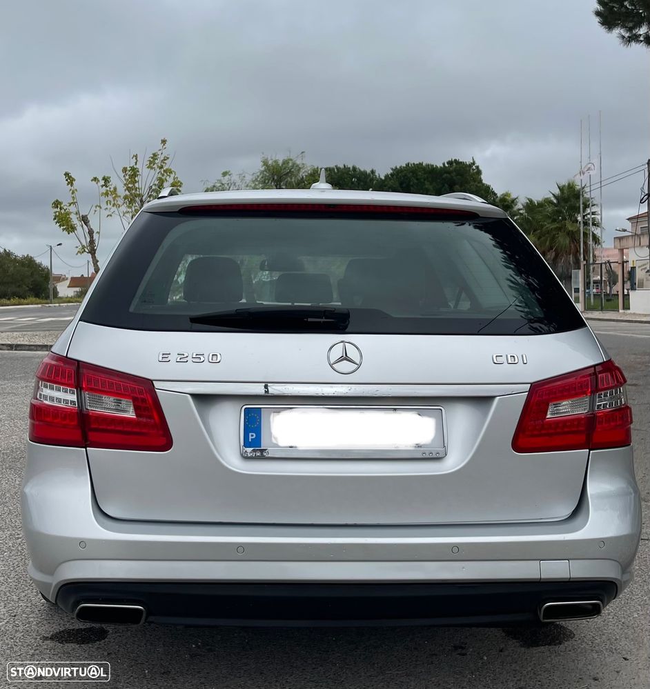 Mercedes-Benz E 250 CDi Elegance BlueEfficiency Auto. - 3