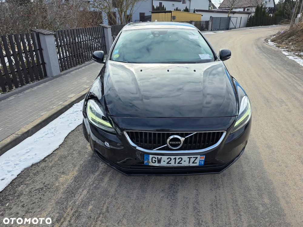 Volvo V40 D2 Geartronic Linje Svart - 2