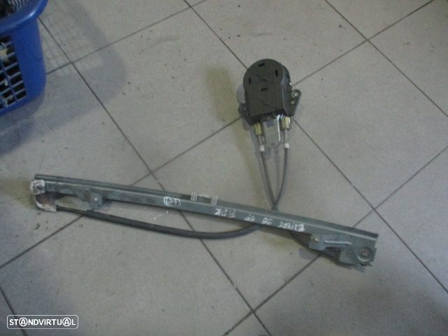 Elevador Manual 111386 PEUGEOT EXPERT 1998 5P FD - 3