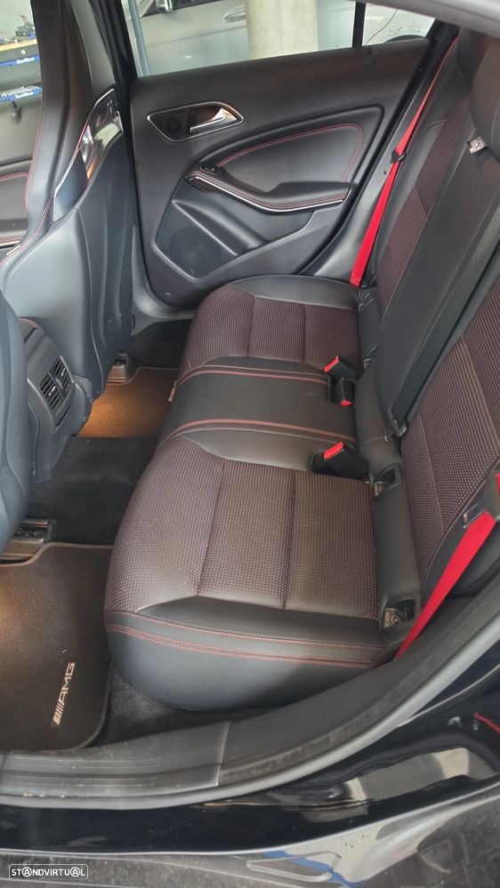 Mercedes-Benz A 45 AMG 4Matic Speedshift 7G-DCT Edition 1 - 4