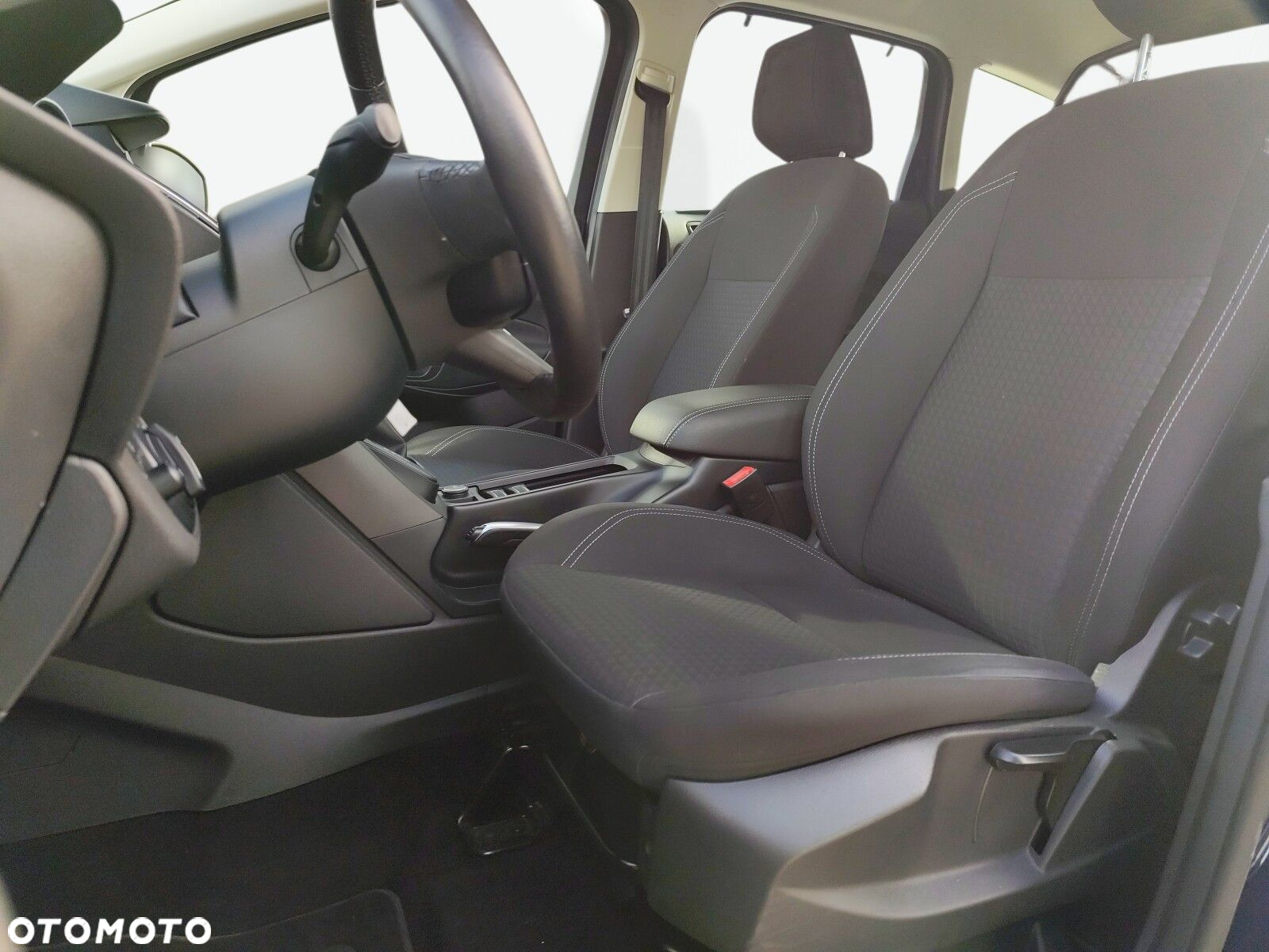 Ford C-MAX - 10