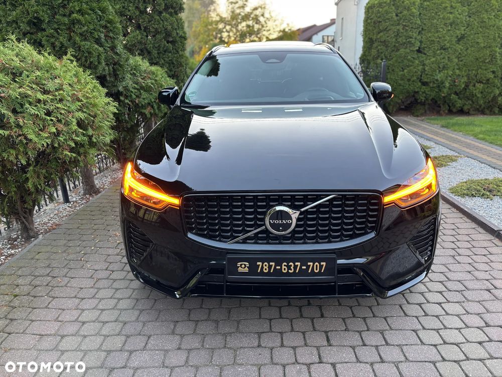 Volvo XC 60 B4 D AWD Plus Dark - 40
