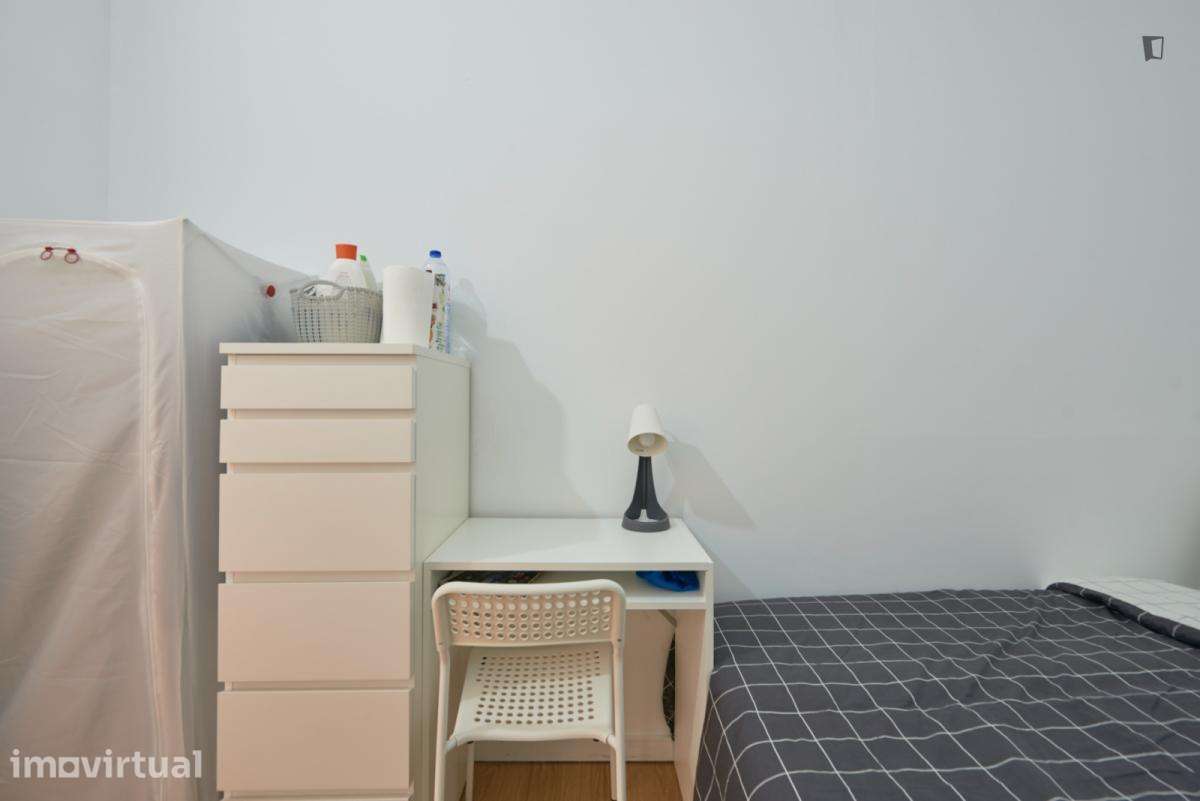 Quarto - localizado em Entrecampos Lisbon - Grande imagem: 5/12