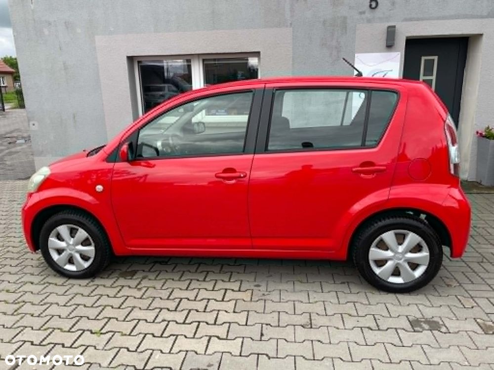 Daihatsu Sirion 1.0 - 1