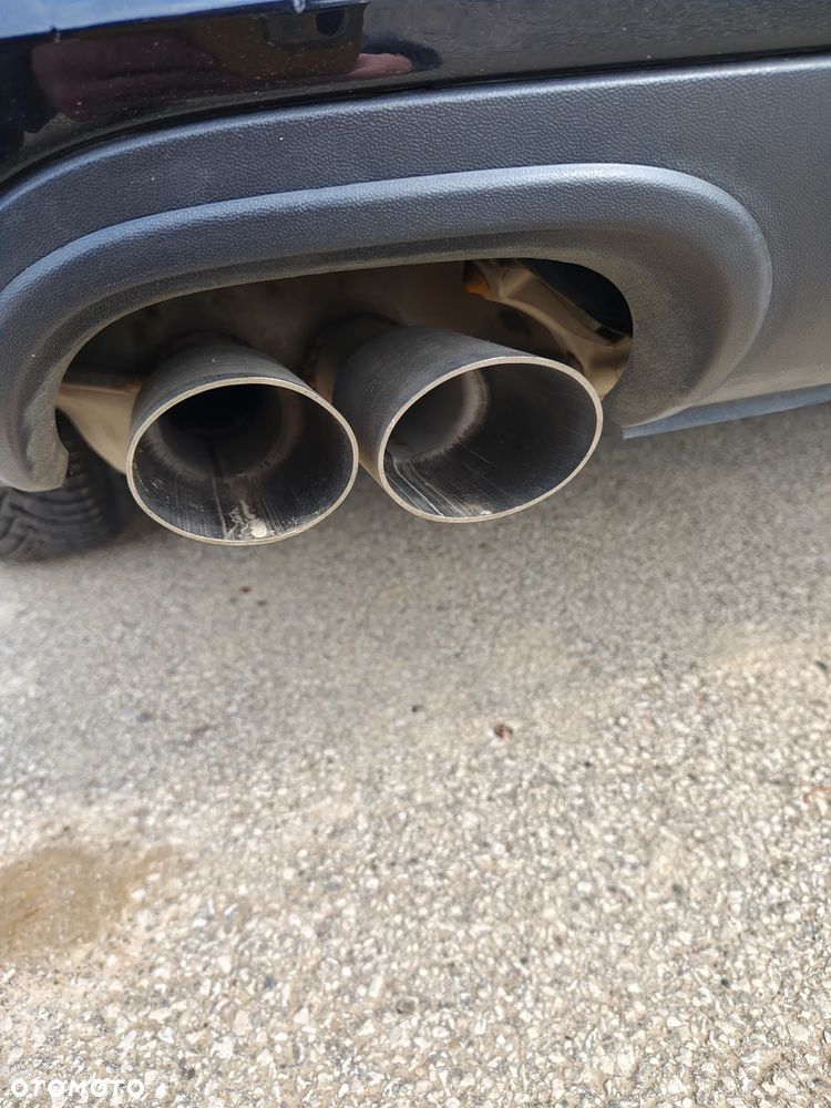 Volkswagen Passat 2.0 TDI Perfectline R-Style - 16