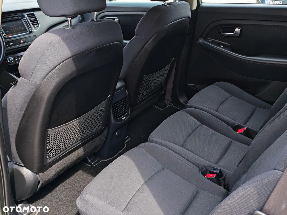 Kia Carens - 21