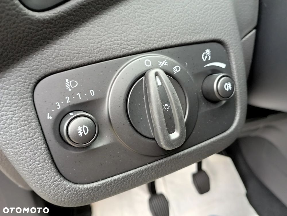 Ford Kuga - 30