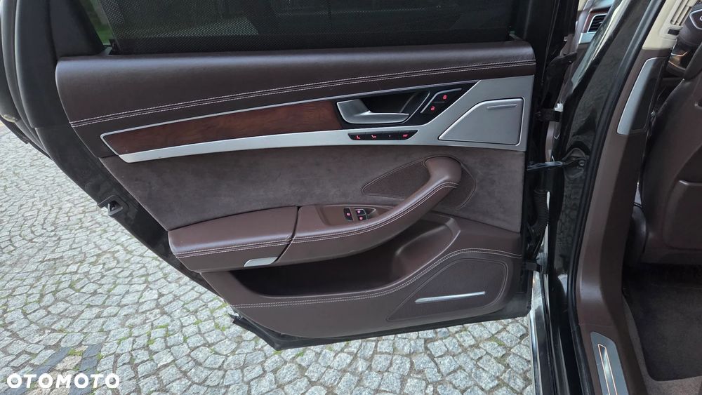 Audi A8 4.2 TDI DPF quattro tiptronic Langversion - 16