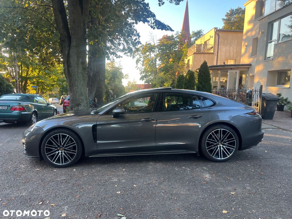 Porsche Panamera 4S - 3