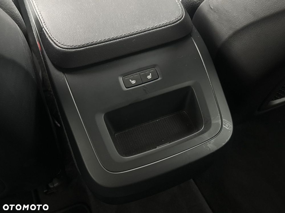 Volvo XC 90 - 17