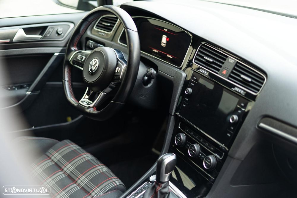 VW Golf 2.0 TSI GTI DSG Performance - 6