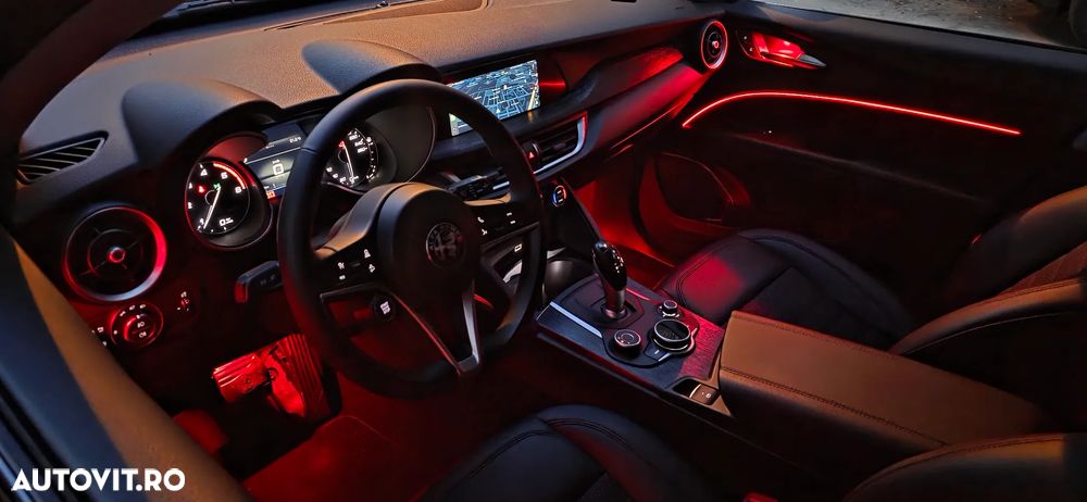 Alfa Romeo Stelvio 2.2 16V AT8 Q4 B-Tech - 10
