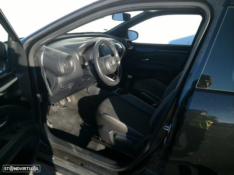 Toyota Aygo X 1.0 Play - 27