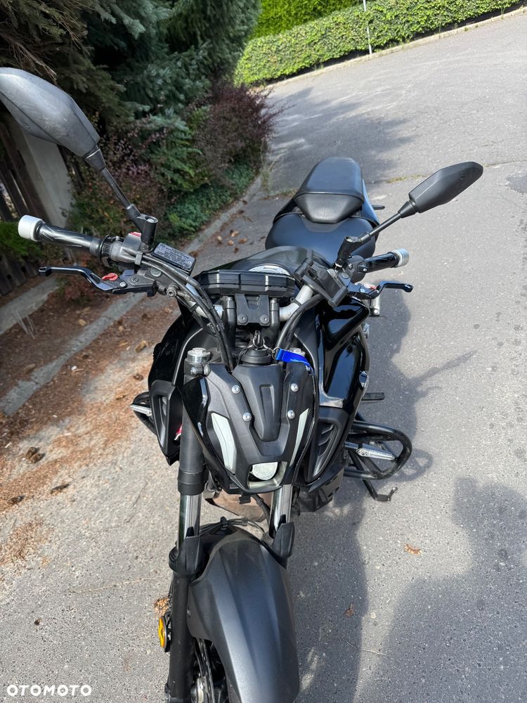 Yamaha MT - 24