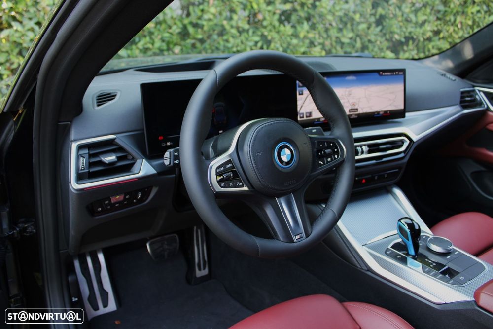 BMW i4 eDrive40 Pack Desportivo M - 39
