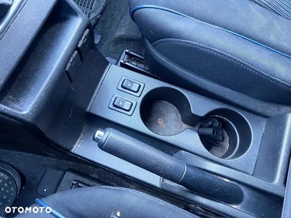 Mazda 5 2.0 MZR-DISI i-stop Business-Line - 11