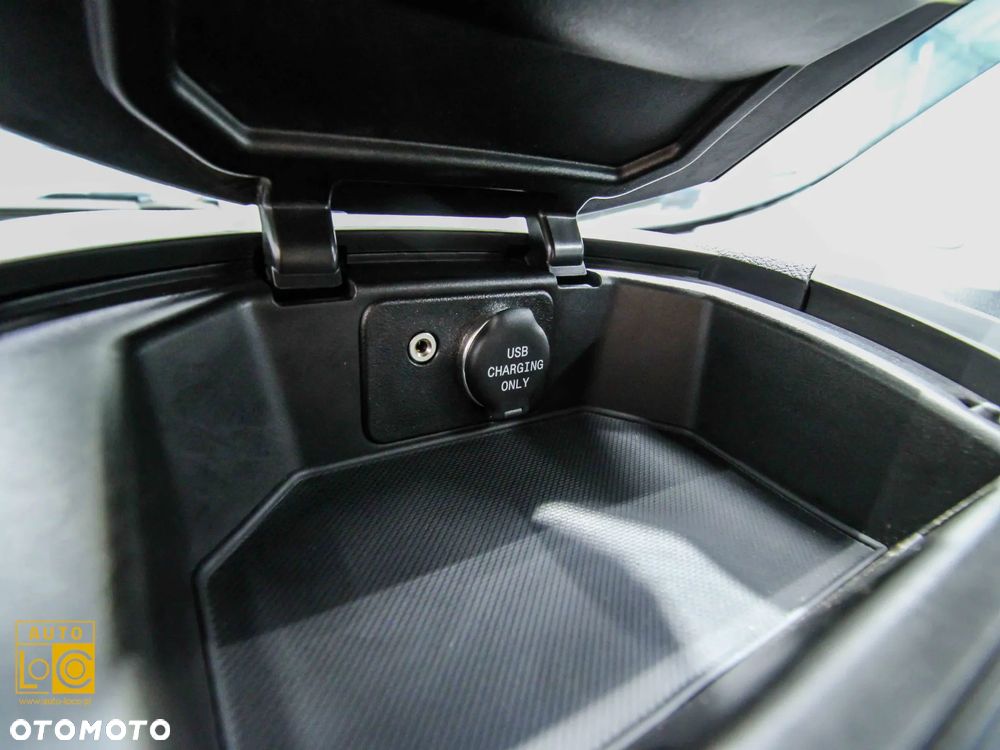 Ford TRANSIT COURIER FURGON - 22