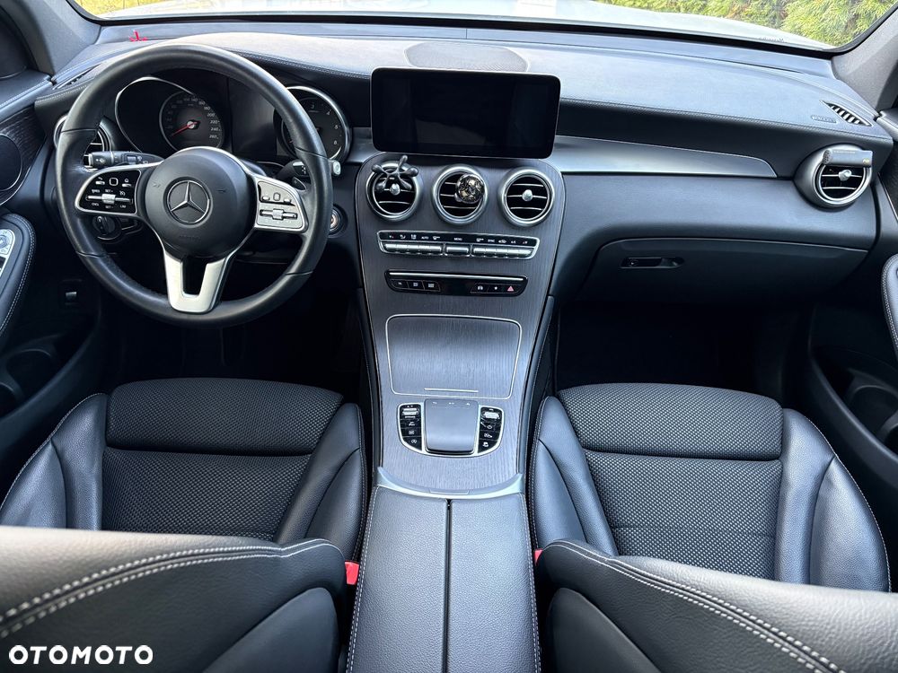 Mercedes-Benz GLC - 13