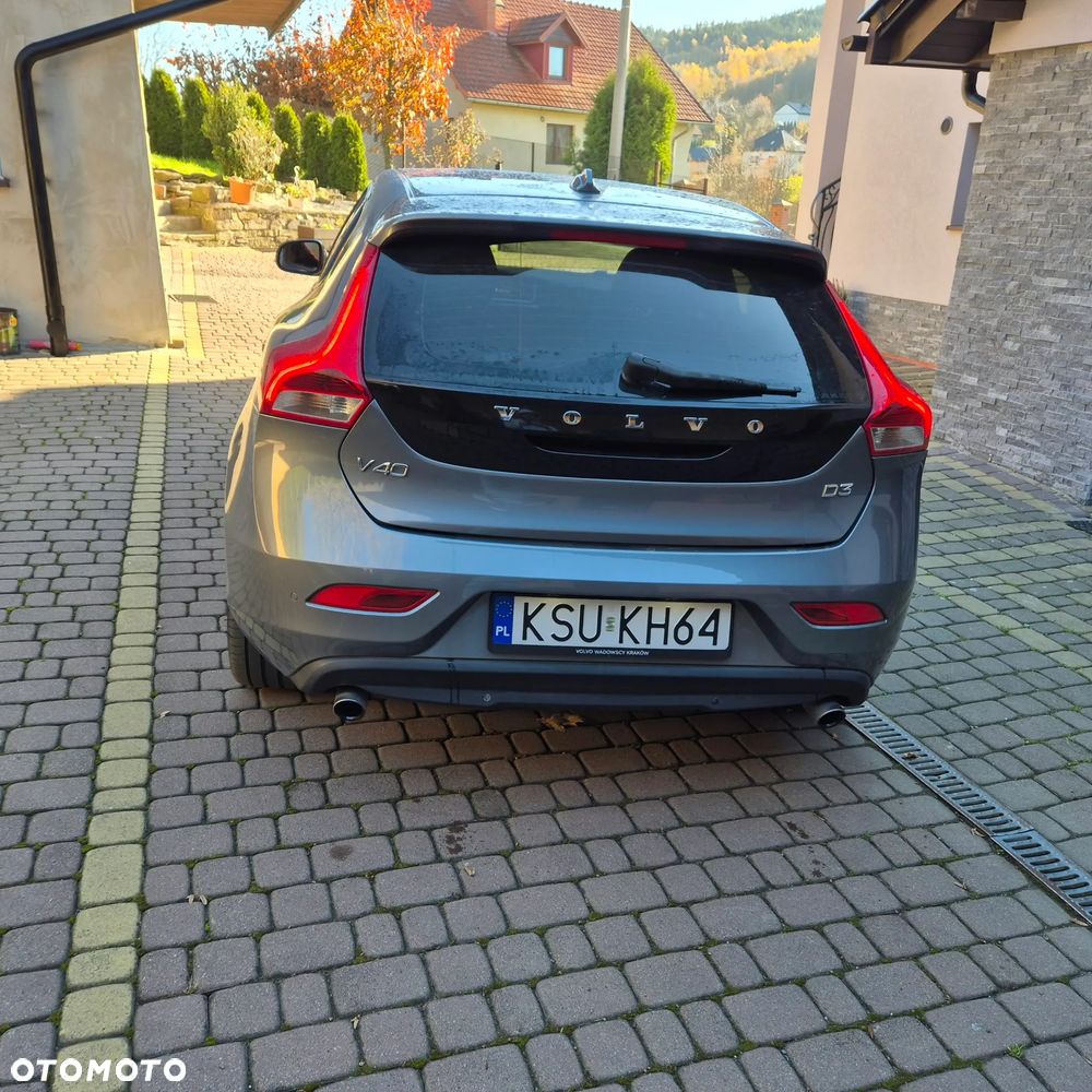 Volvo V40 - 16