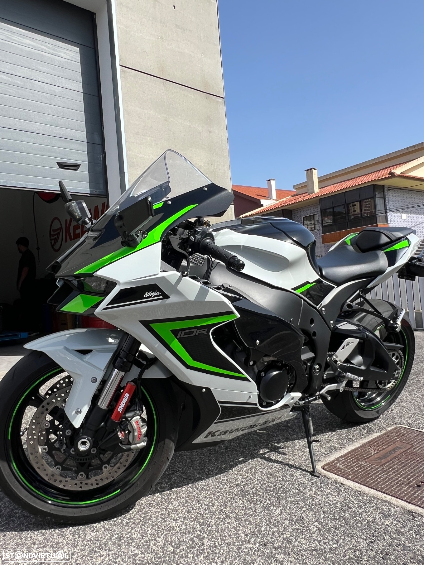 Kawasaki ZXR - 8