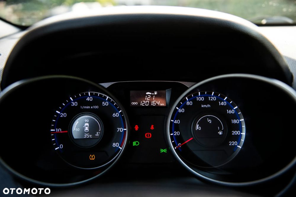 Hyundai ix35 1.6 GDI Premium 2WD - 21