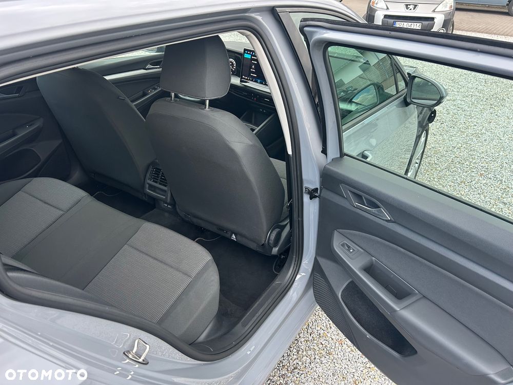 Volkswagen Golf 1.5 eTSI OPF DSG Energy - 10