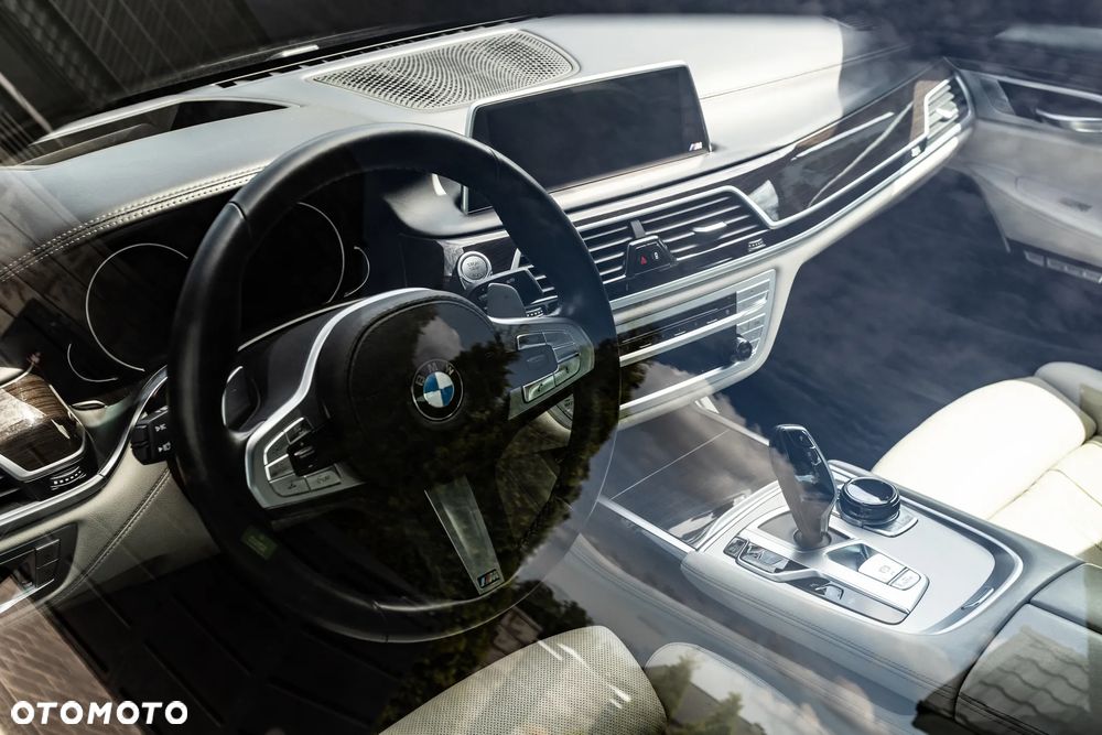 BMW Seria 7 730d - 30