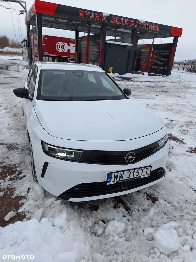 Opel Astra 1.2 T Edition S&S - 4