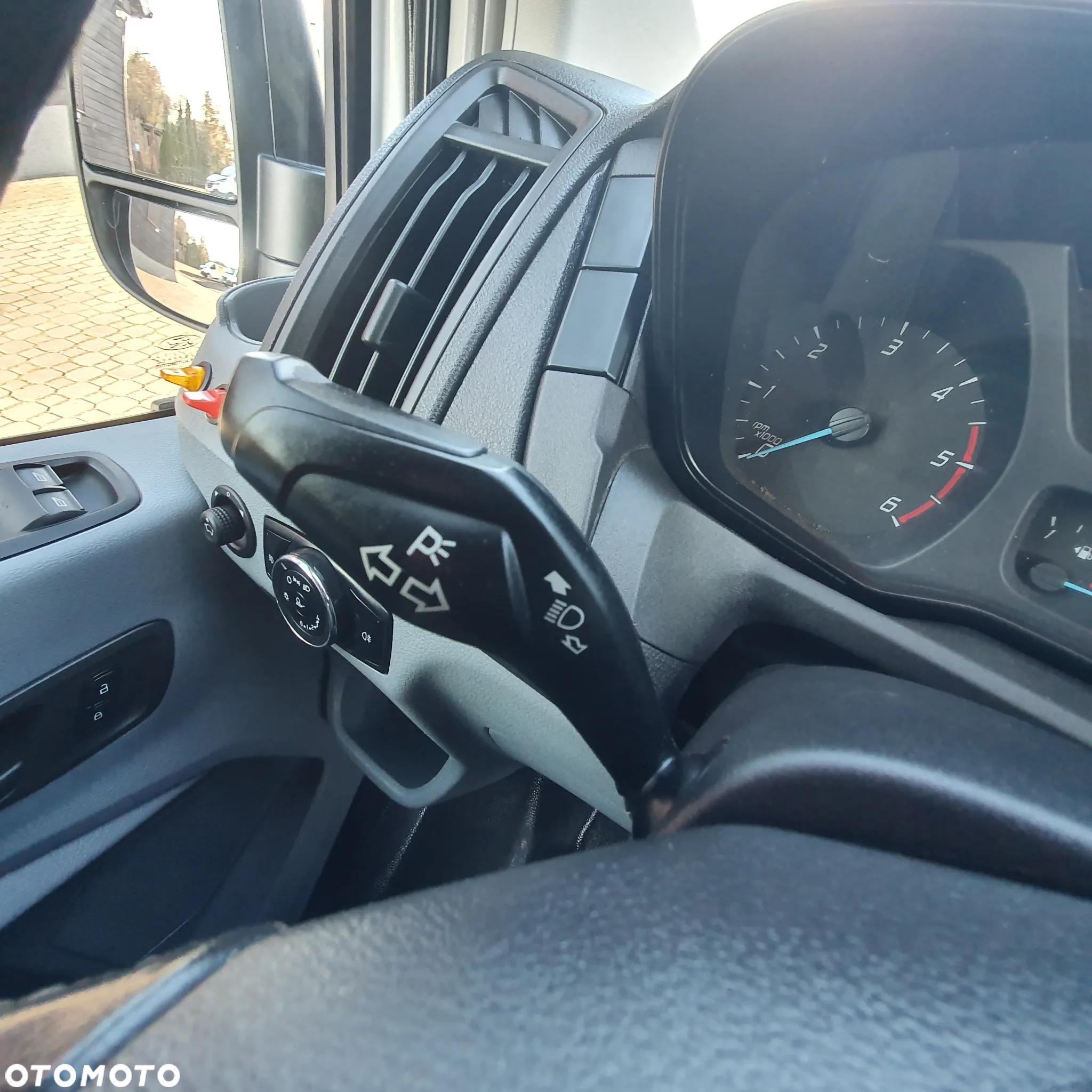Ford TRANSIT - 26
