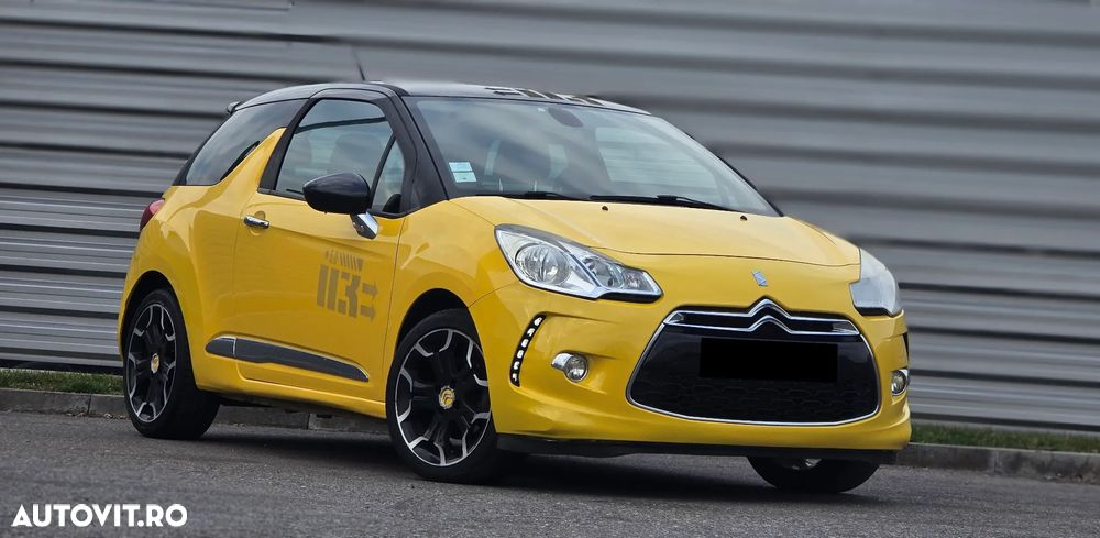 Citroën DS3 e-HDi 110 FAP Ultra-Prestige - 1