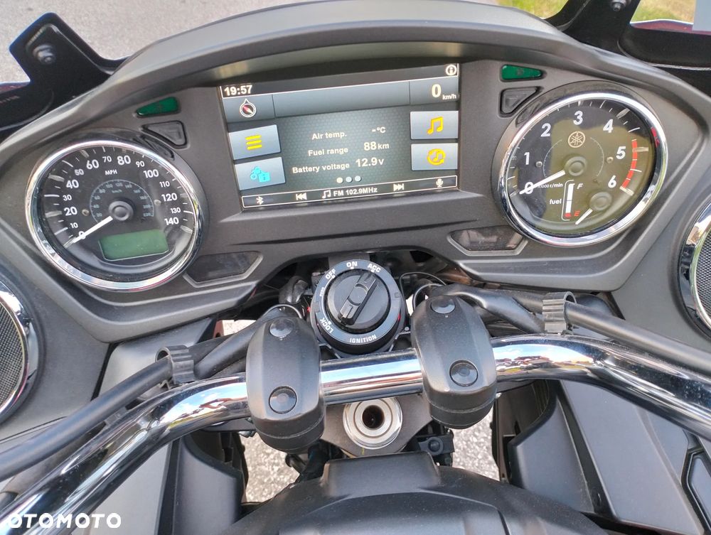 Yamaha Venture - 21