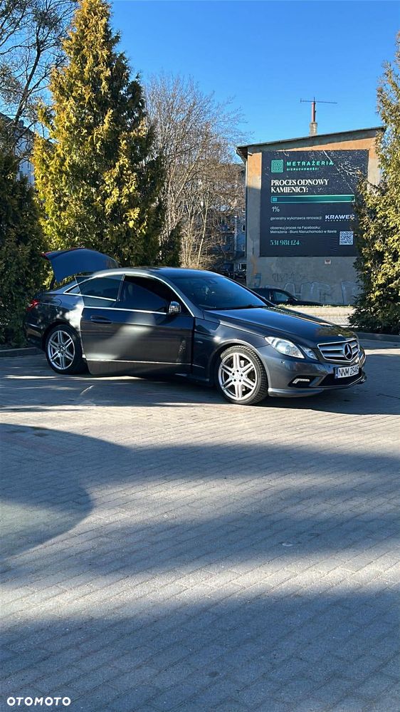 Mercedes-Benz Klasa E - 21