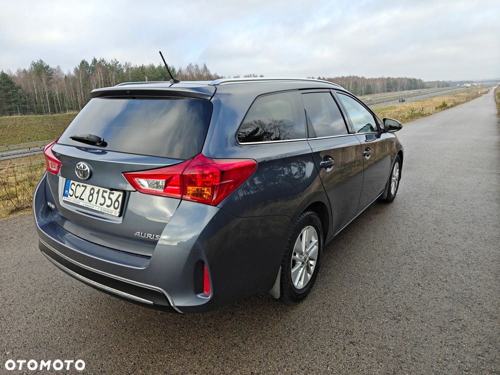 Toyota Auris 1.4 D-4D Premium Comfort - 7