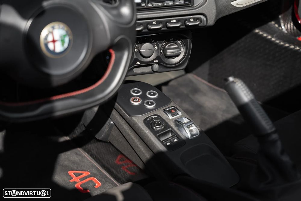 Alfa Romeo 4C Spider 1750 TBi - 15