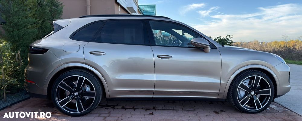 Porsche Cayenne Turbo - 3