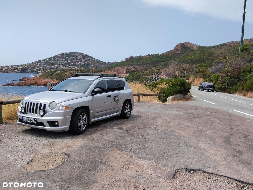 Jeep Compass - 2