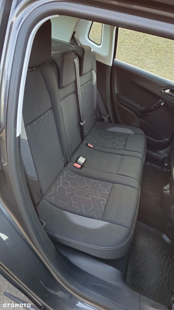 Peugeot 2008 - 19