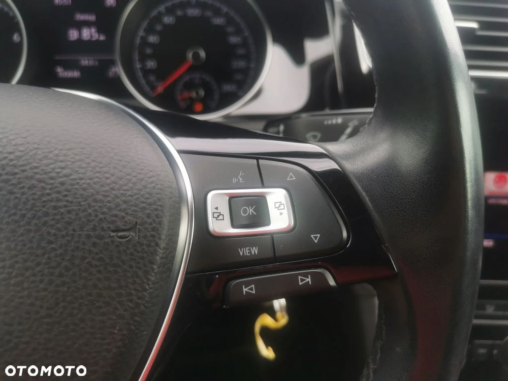 Volkswagen Golf 1.0 TSI IQ Drive - 20