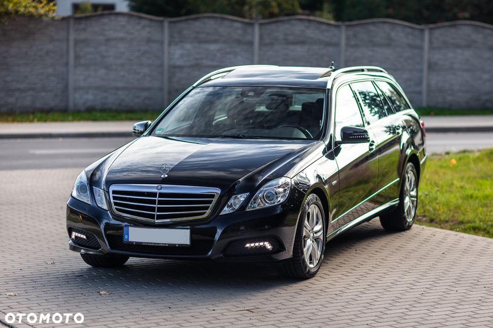 Mercedes-Benz Klasa E 250 BlueEFFICIENCY 7G-TRONIC Avantgarde - 8