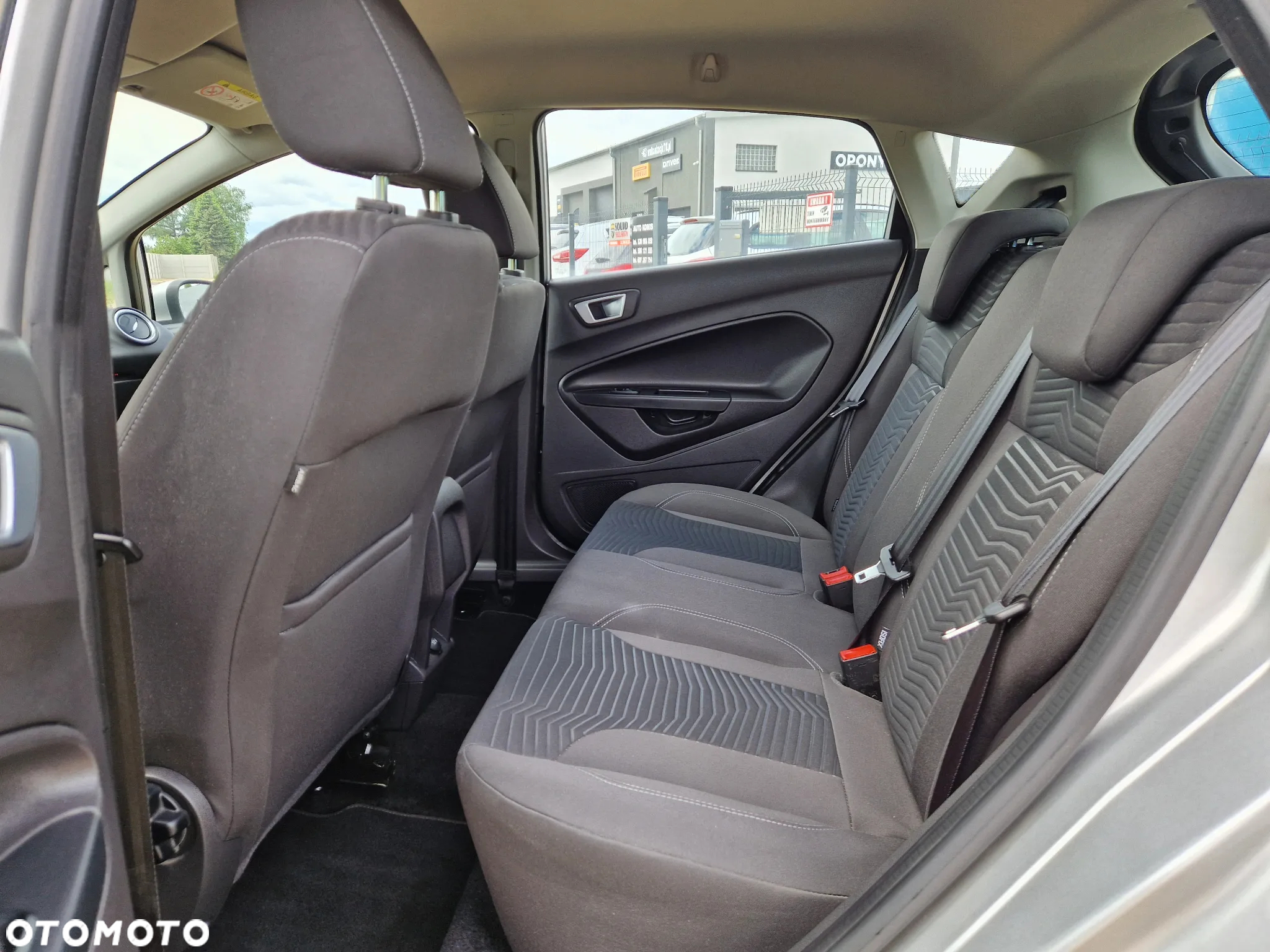 Ford Fiesta 1.0 EcoBoost Titanium - 11