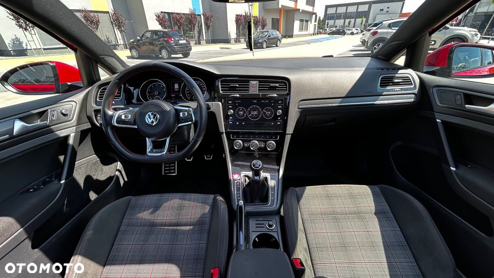 Volkswagen Golf 2.0 TSI BMT GTI Performance - 20