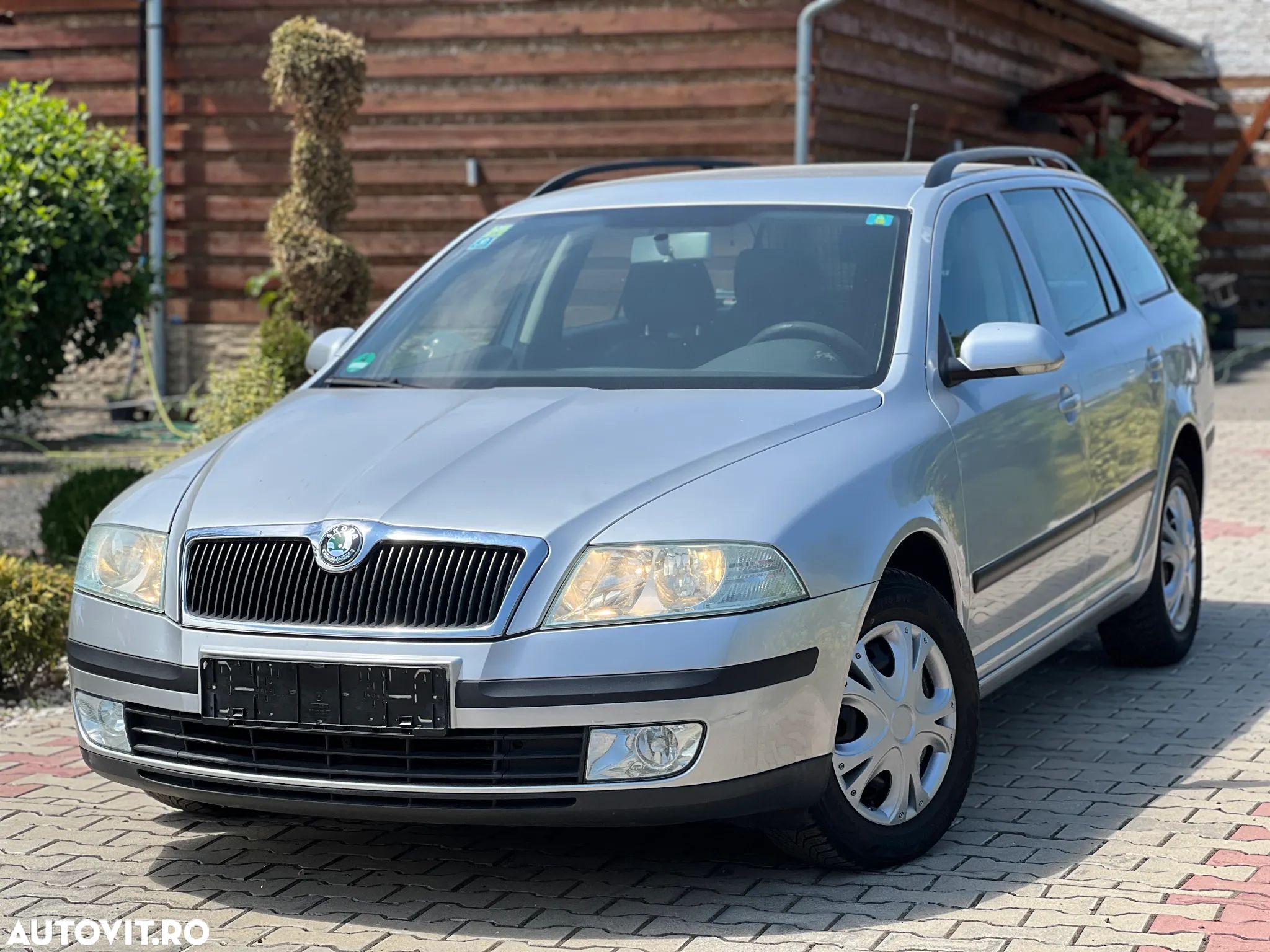 Skoda Octavia 2.0 TDI Ambiente - 1