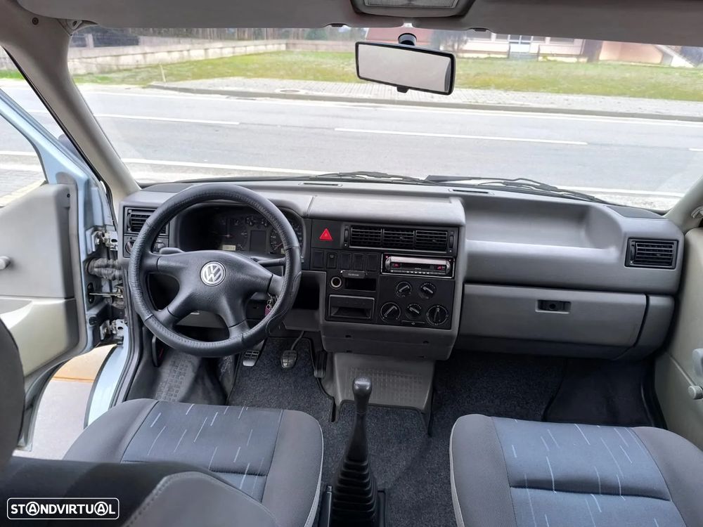 VW Transporter 2.4 D Kombi Sp. - 16