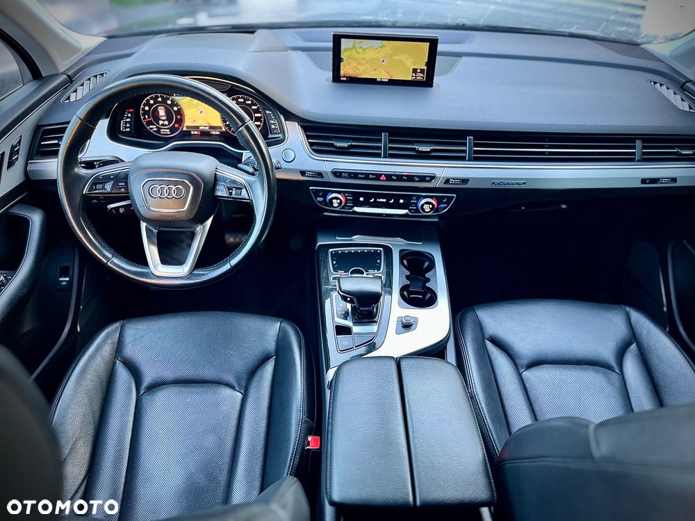 Audi Q7 - 11
