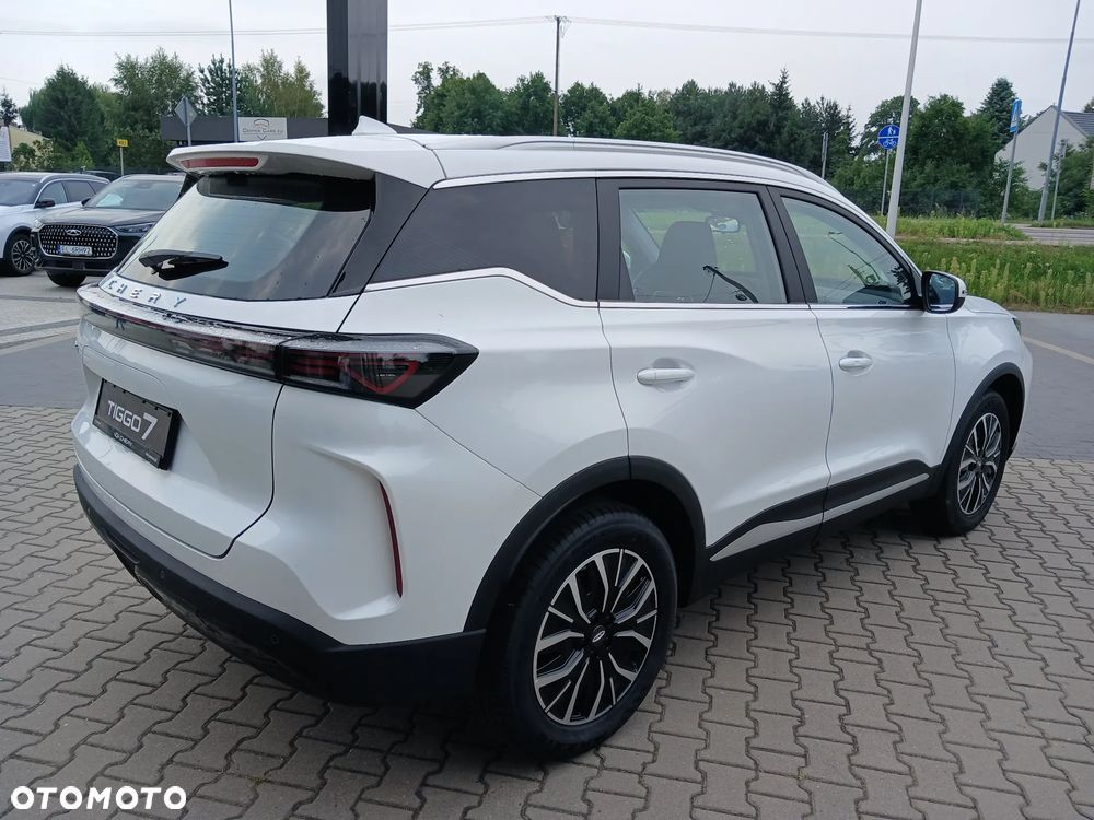 Chery Tiggo 7 1.6 T-GDI Essential DCT - 6