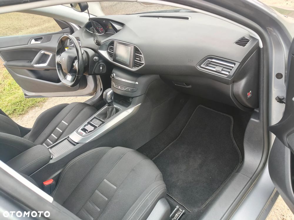 Peugeot 308 - 15
