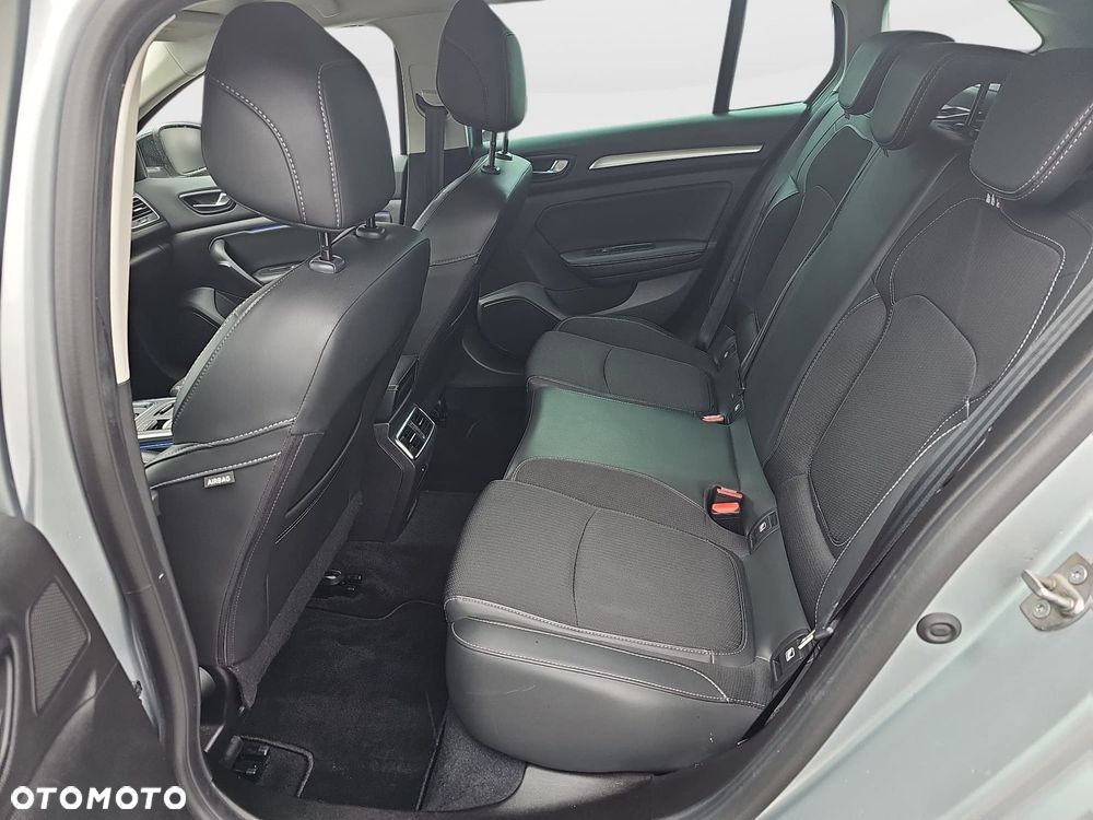 Renault Megane 1.3 TCe FAP Techno EDC - 22