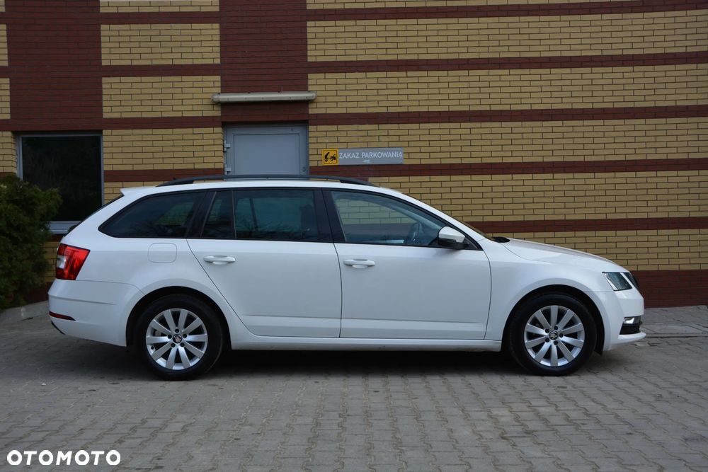 Skoda Octavia 1.6 TDI Premium Edition - 25