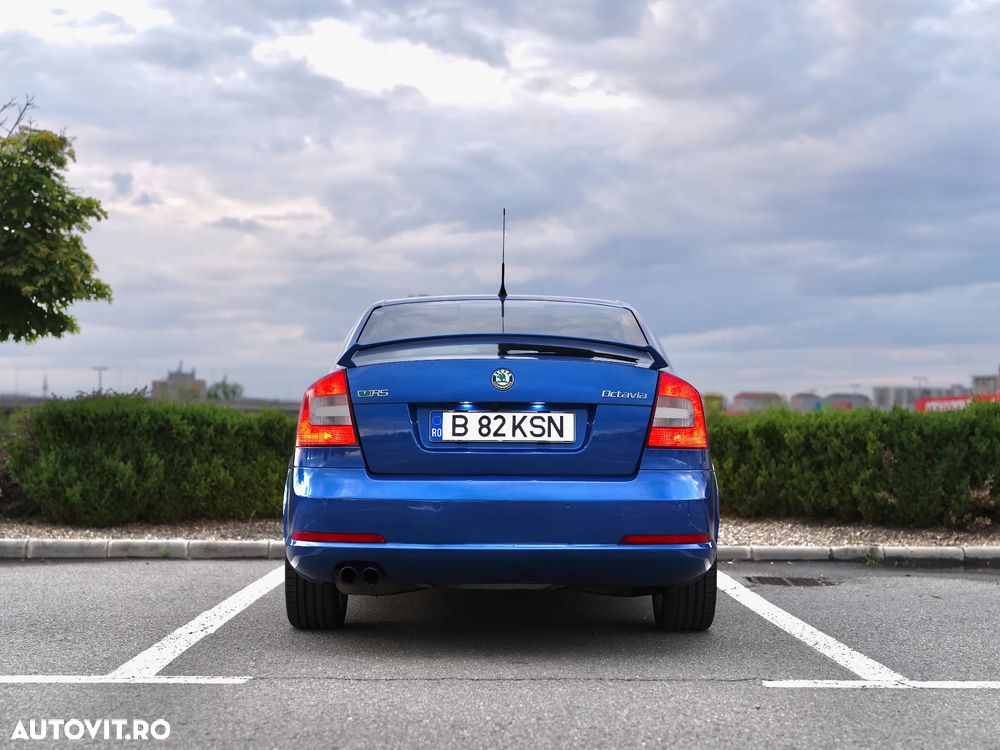 Skoda Octavia 2.0 TDI CR DPF RS - 6